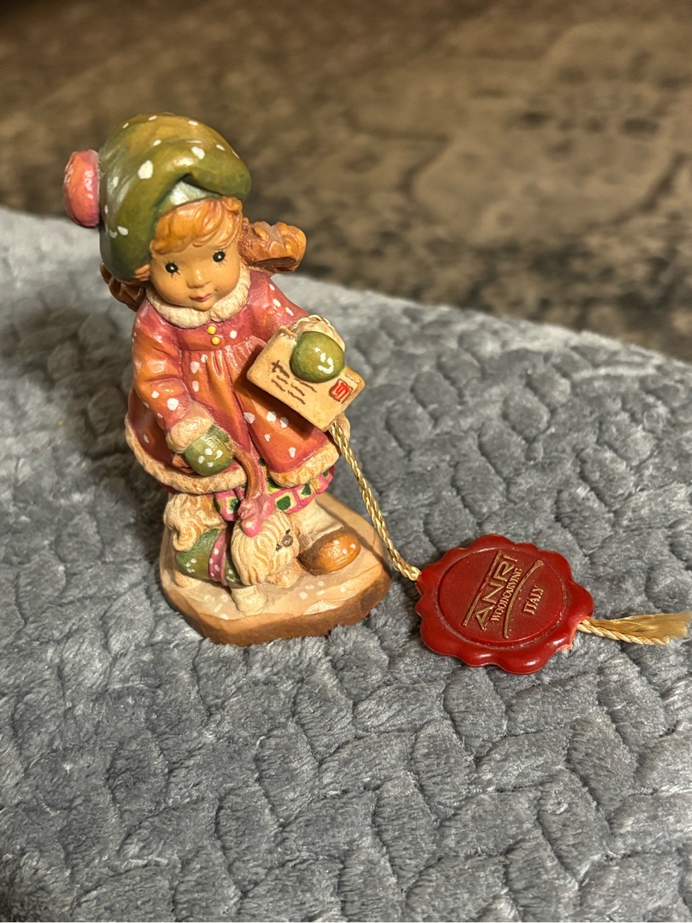 Sarah Kay wood figure.  Girl with letter.  Hand crafted, Valentine , ANRI, Italy